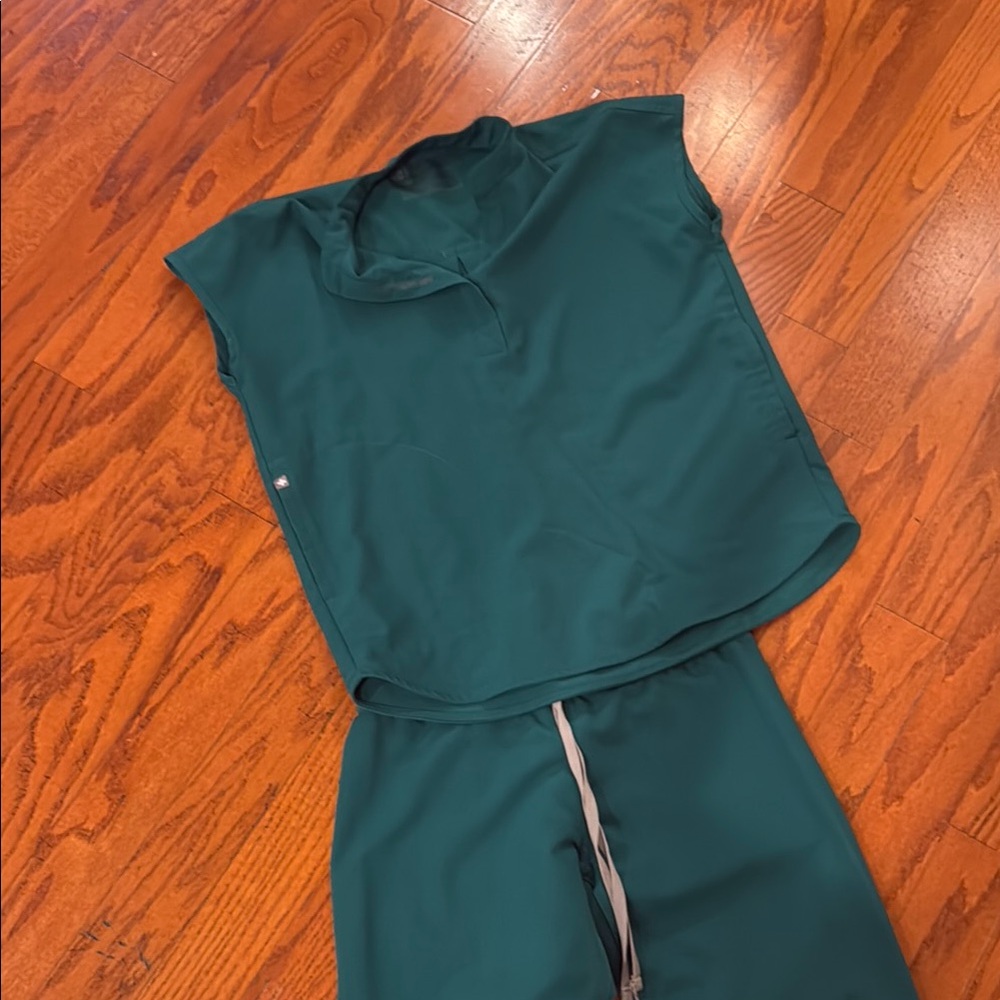 Green Scrub Top and Pants Set